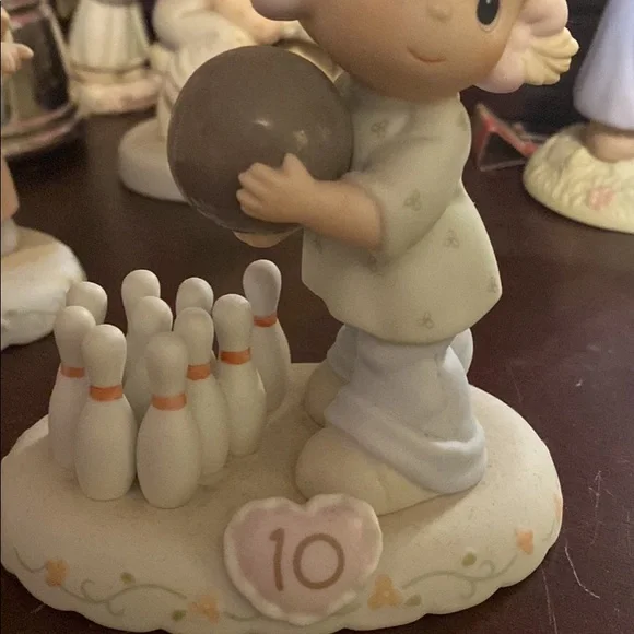 Precious moments ages 1-16 - Picture 11 of 12